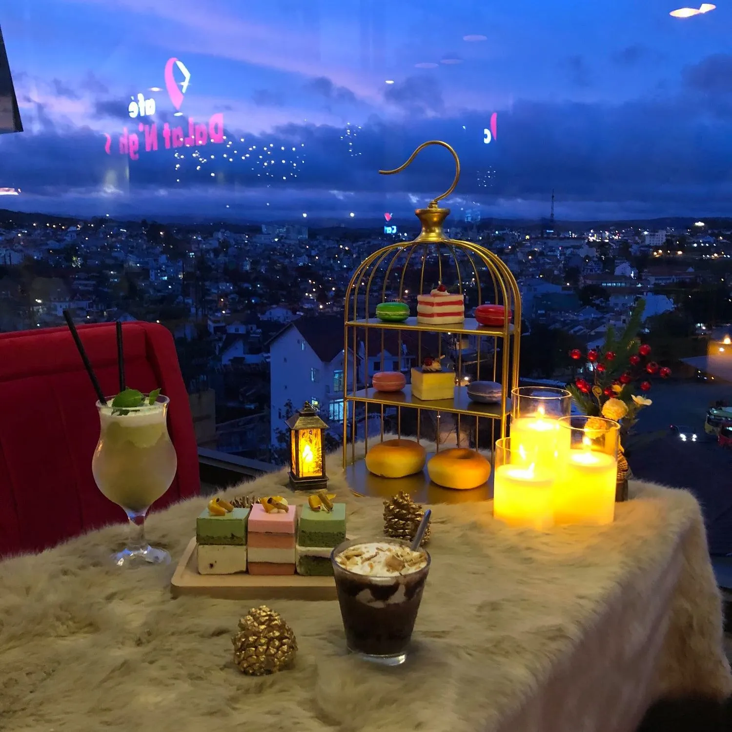 Amazing Coffee Da Lat – Quán cà phê có view ngắm trọn thành phố, tha hồ chill ở Đà Lạt