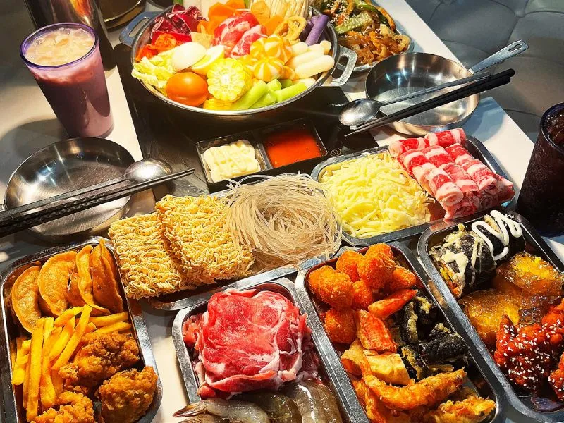 Ăn sập quán với 5+ địa điểm Buffet Tokbokki cực ngon tại Sài Gòn