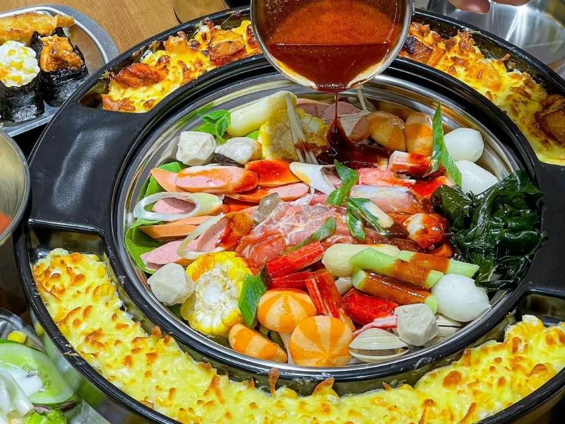 Ăn sập quán với 5+ địa điểm Buffet Tokbokki cực ngon tại Sài Gòn