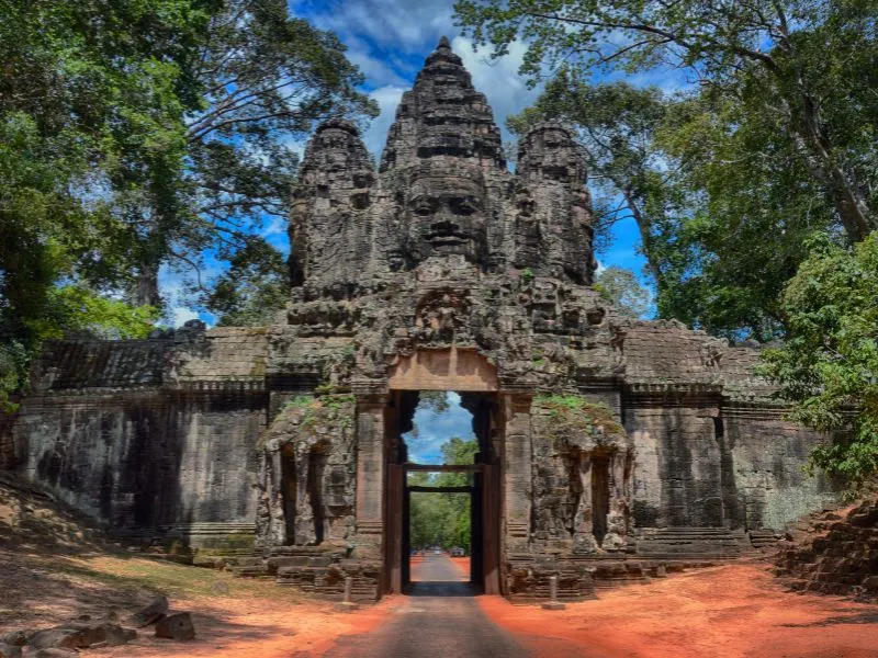 Angkor Wat: Hành trình khám phá “trái tim” của Campuchia