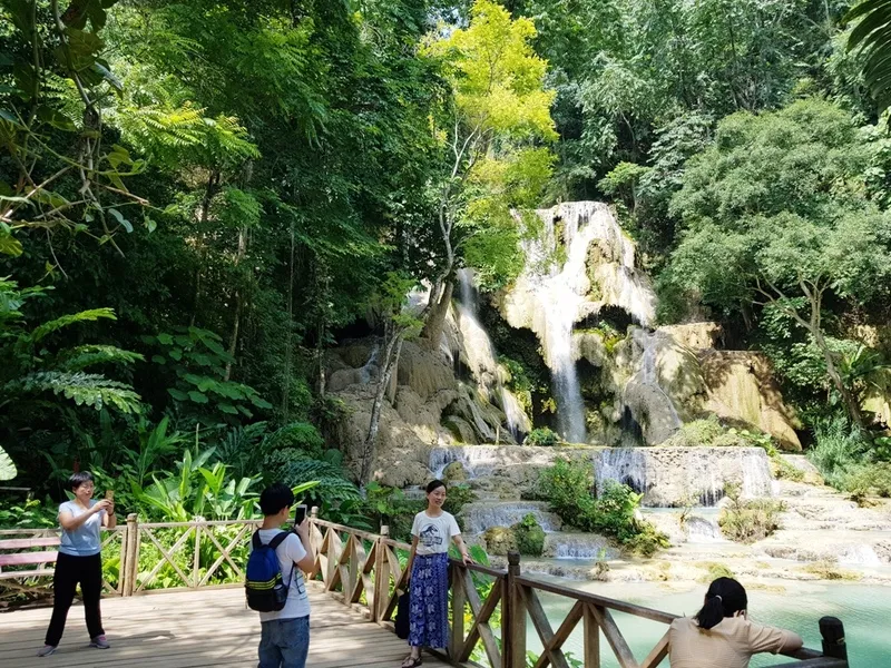 Chiêm ngưỡng vẻ đẹp thác Kuang Si, mỹ nhân xứ Luang Prabang