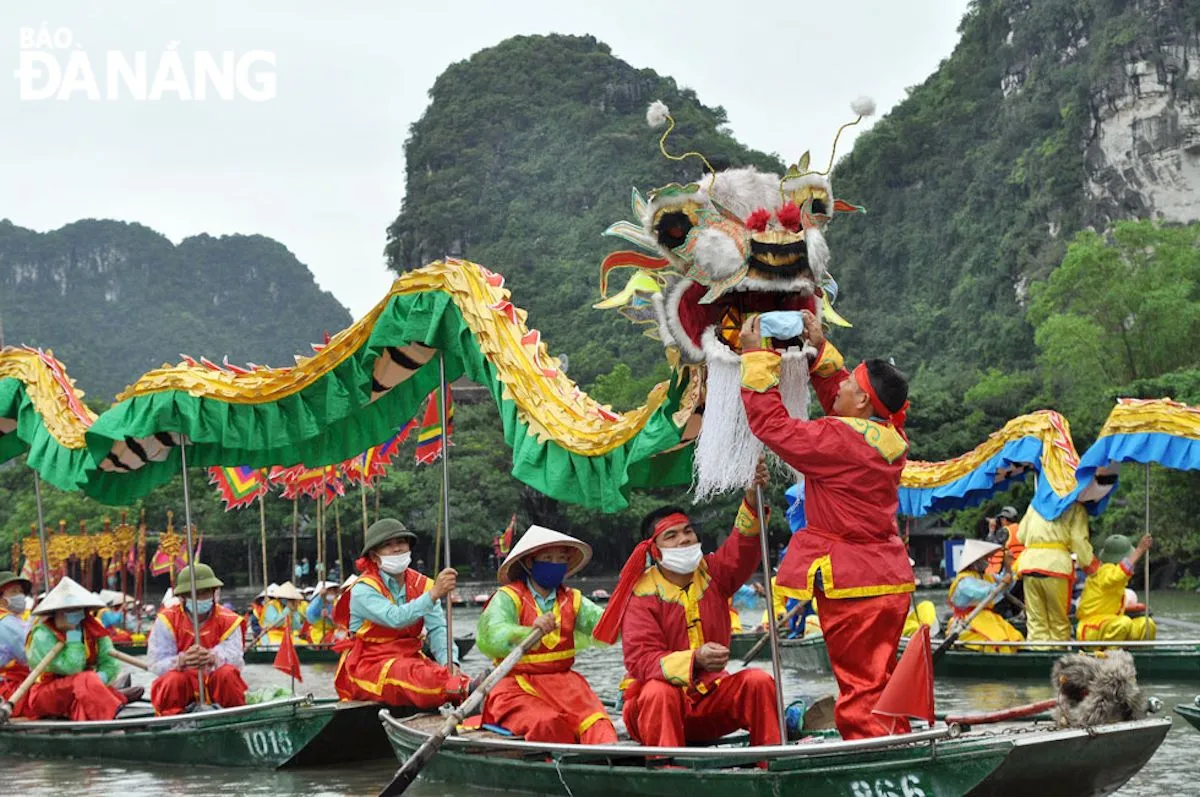 Độc đáo Lễ hội Tràng An – Nét văn hóa tín ngưỡng của Ninh Bình