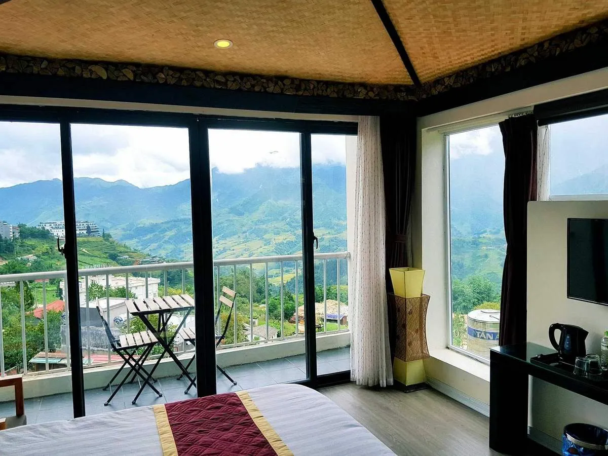 Ghé Phuong Nam Hotel, ngắm nhìn toàn cảnh xứ sở sương mù Sapa