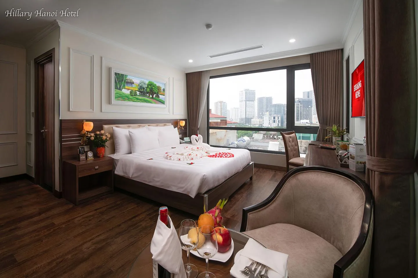 Hillary Hanoi Hotel, khách sạn có hồ bơi vô cực trên cao