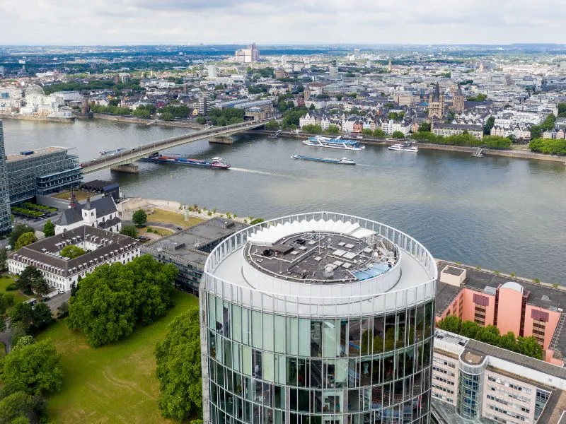 Khám phá Köln cổ kính bên dòng sông Rhine, Đức