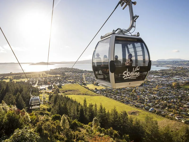 Khám phá Rotorua, thành phố độc đáo và kỳ lạ của New Zealand