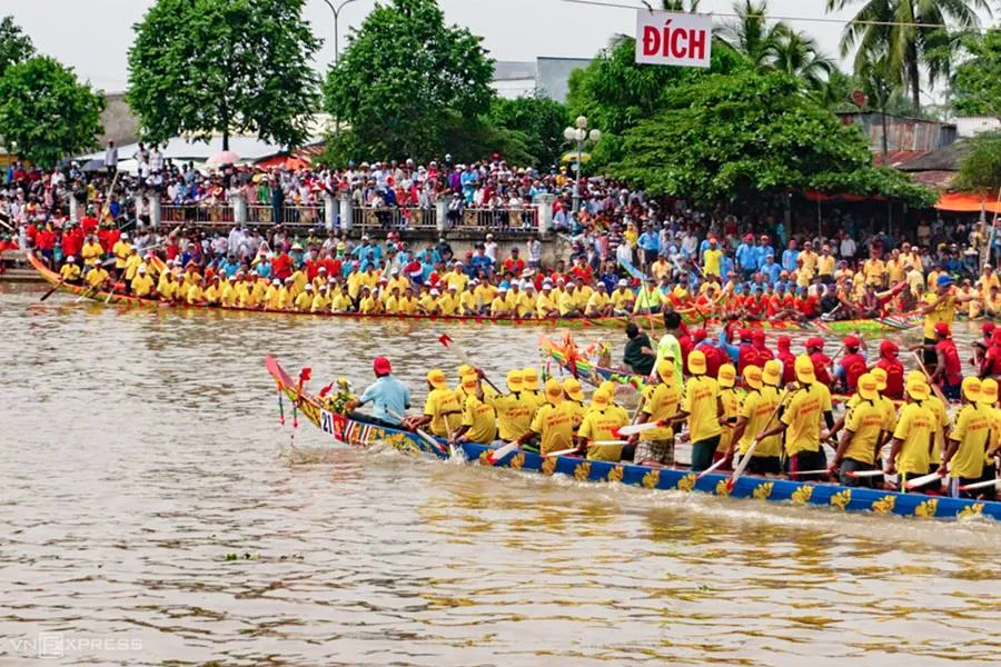 Lễ hội đua ghe ngo Sóc Trăng gắn kết tinh thần đoàn kết cộng đồng