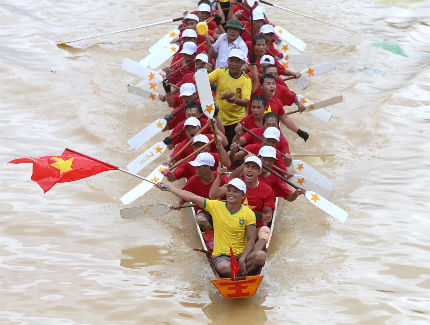 Lễ hội đua thuyền truyền thống Quảng Bình, nét văn hóa miền sông nước Lệ Thủy