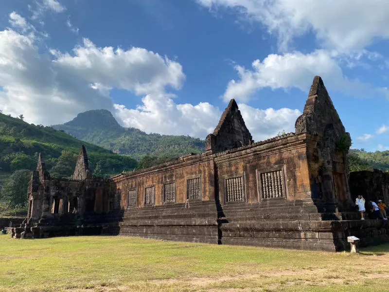 Ngôi đền Wat Phou linh thiêng và cổ xưa nhất tại Lào