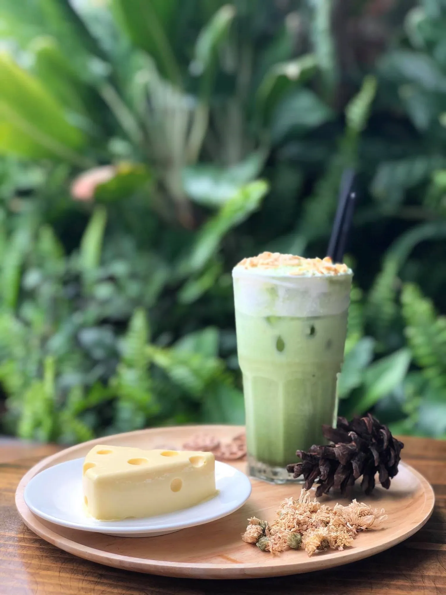 Nhà Lồng Coffee – Quán café lung linh với view thung lũng cực đẹp