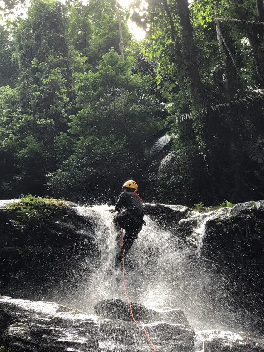 Review cung đường Trekking Quảng Bình vượt qua Thác Dương Cầm tuyệt đẹp