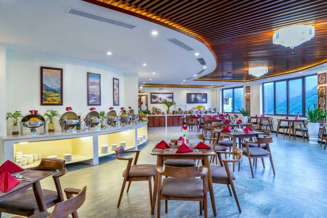 Sapa Relax Hotel & Spa – Ngất ngây khách sạn sở hữu view núi đẹp sững sờ nằm trong lòng thị trấn Sapa