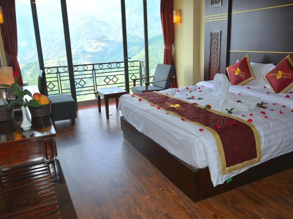 Sapa Vista Hotel – Choáng ngợp khách sạn 3 sao có view đồi núi hùng vĩ và ruộng bậc thang mướt xanh ở Sapa