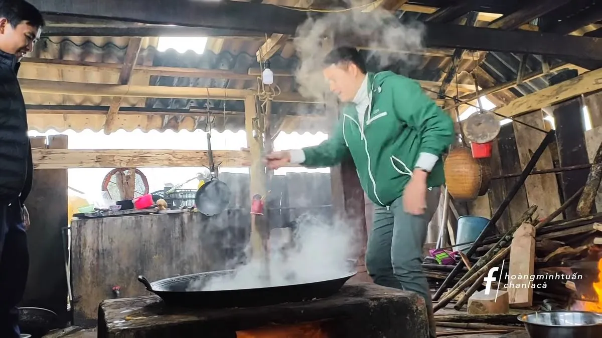 Thử một ngày làm thanh niên vùng cao cùng Chan La Cà tại Sapa