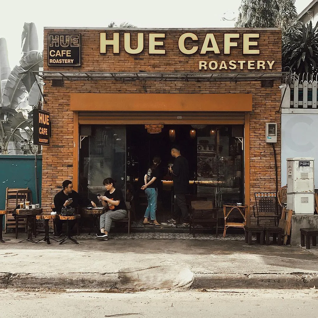 Toàn cảnh làn sương mù sáng sớm bao phủ cả thành phố Huế