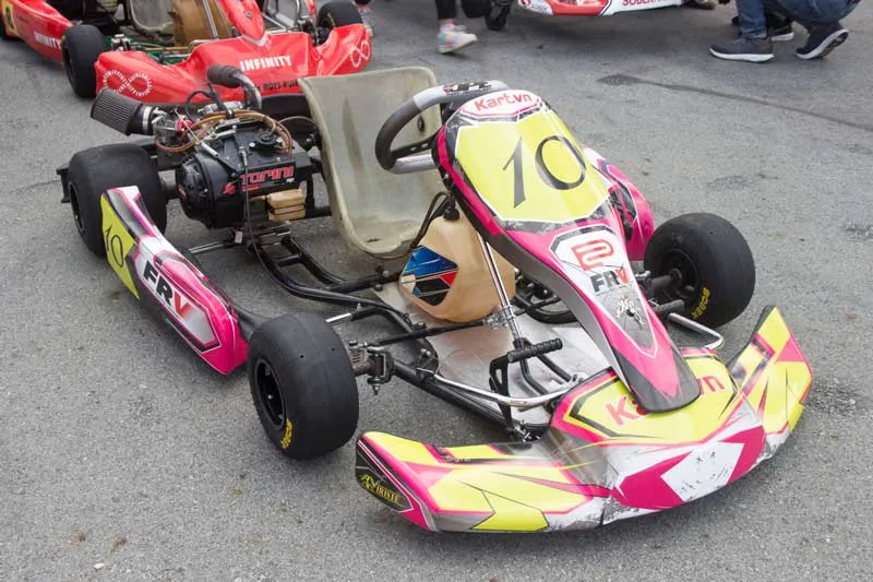 Trải nghiệm đua xe Go Kart cực cháy cho team mê tốc độ