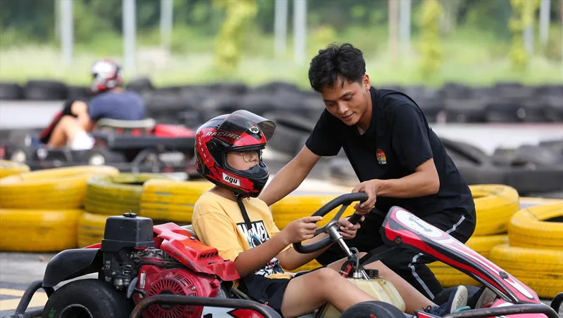 Trải nghiệm đua xe Go Kart cực cháy cho team mê tốc độ