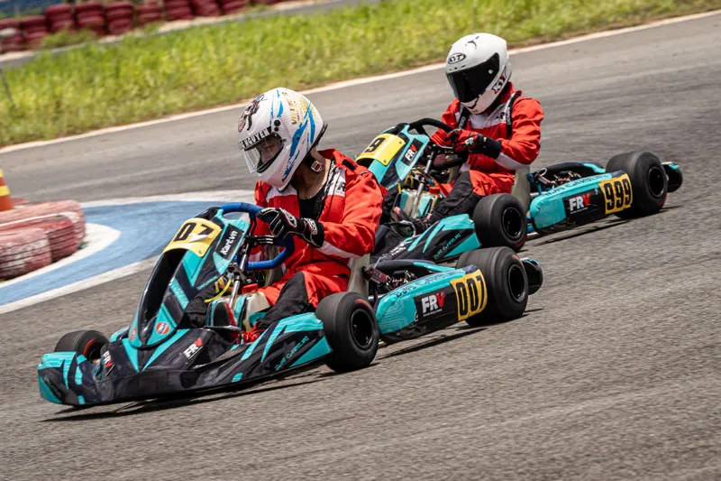 Trải nghiệm đua xe Go Kart cực cháy cho team mê tốc độ