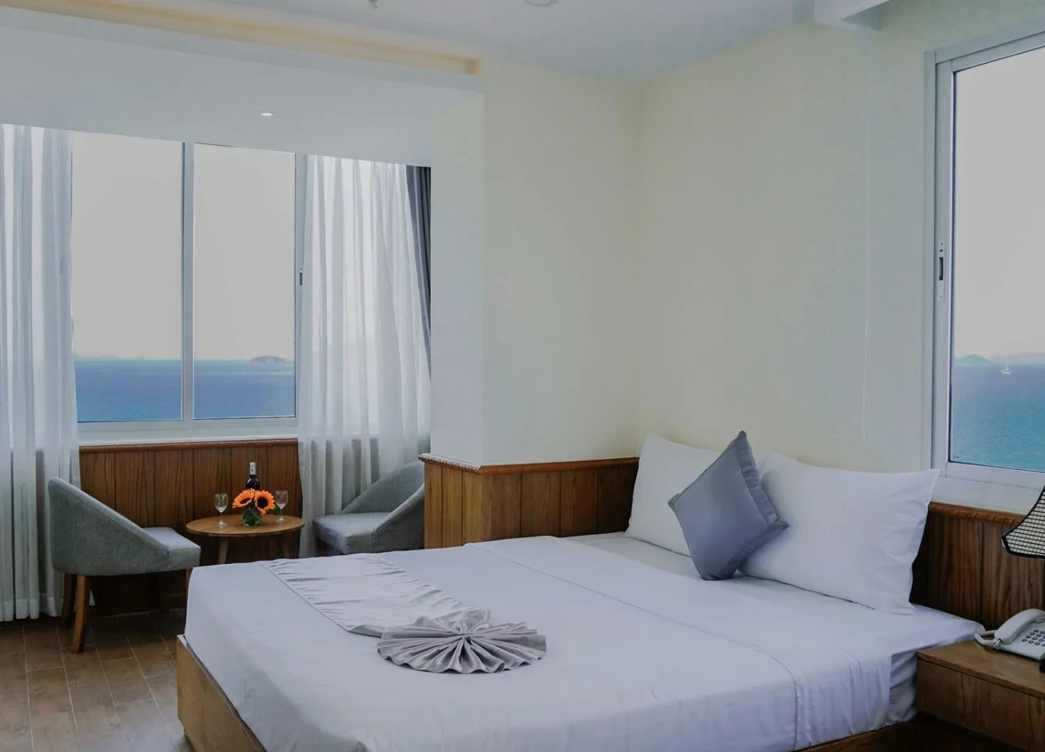 Trải nghiệm không gian Glory Hotel Nha Trang giản dị, yên bình