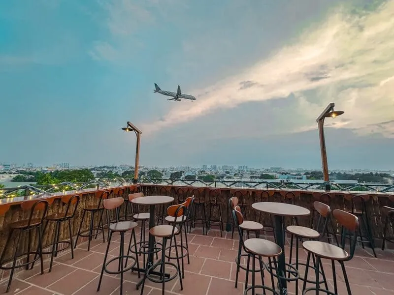 6 quán rooftop Gò Vấp với view ngắm máy bay cực ấn tượng