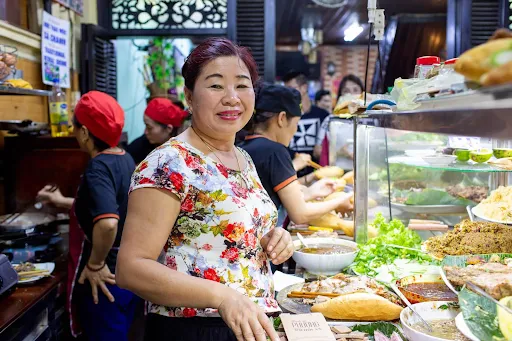 Bánh mì Phượng ở phố cổ Hội An