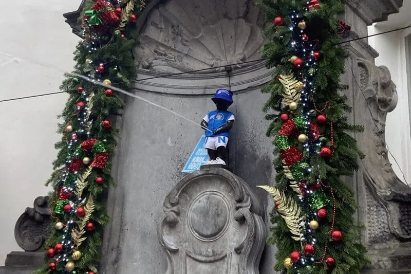 Biểu tượng độc đáo Manneken Pis khác biệt giữa lòng Brussel