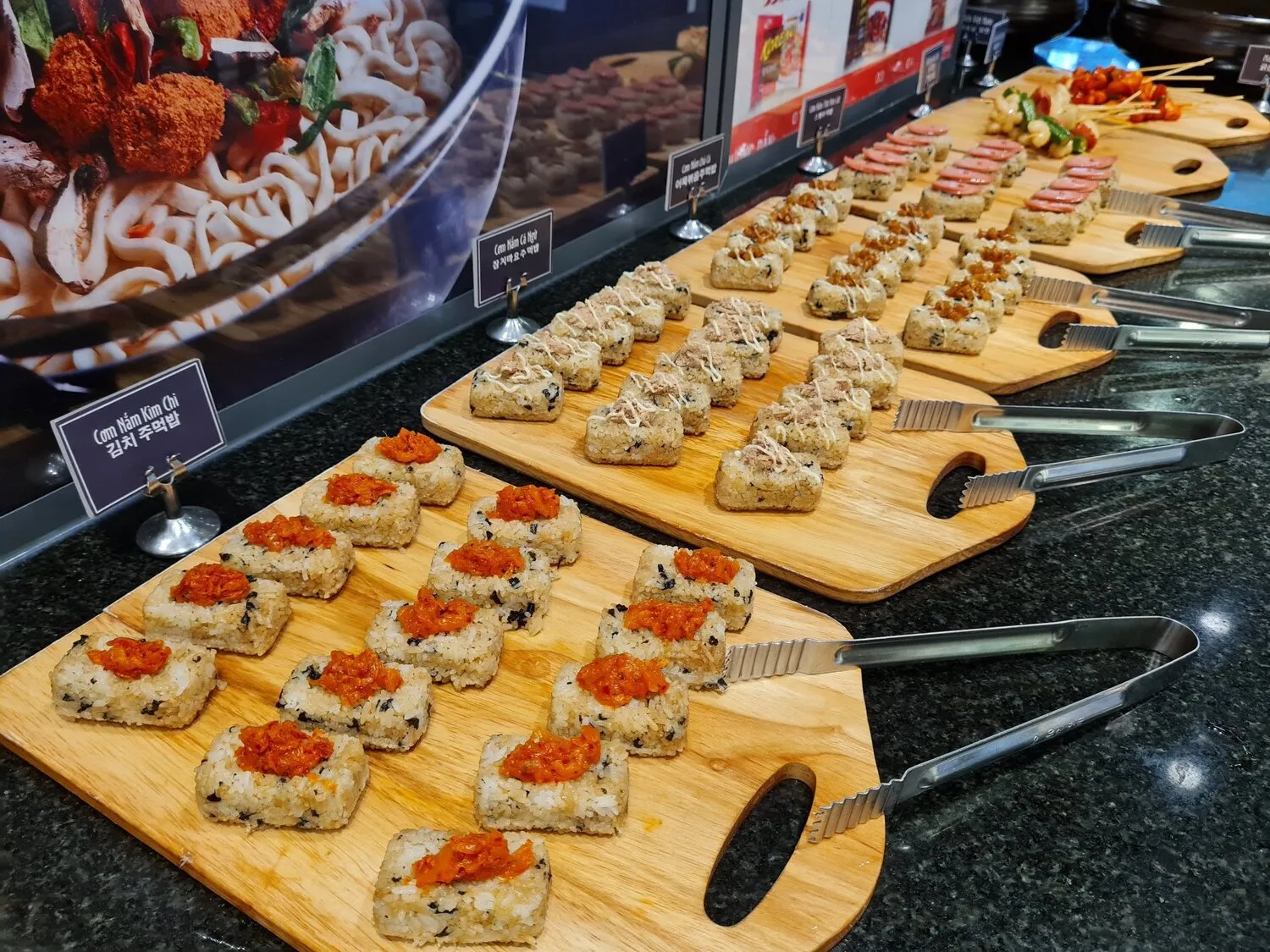 Buffet Dookki Đà Lạt – Khám phá thiên đường ẩm thực Hàn Quốc tại Đà Lạt