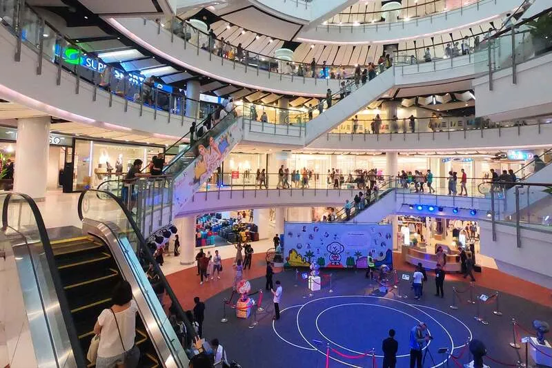 Centralworld, thiên đường mua sắm và giải trí cực chất