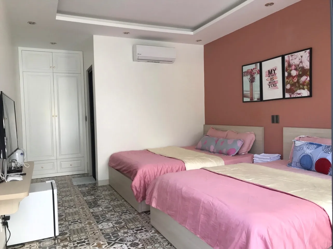 Chìm đắm vào sự ngọt ngào cùng Sea House Hotels and Apartments