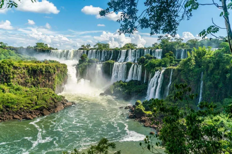 Chinh phục thác Iguazu hùng vĩ với vẻ đẹp đầy ấn tượng