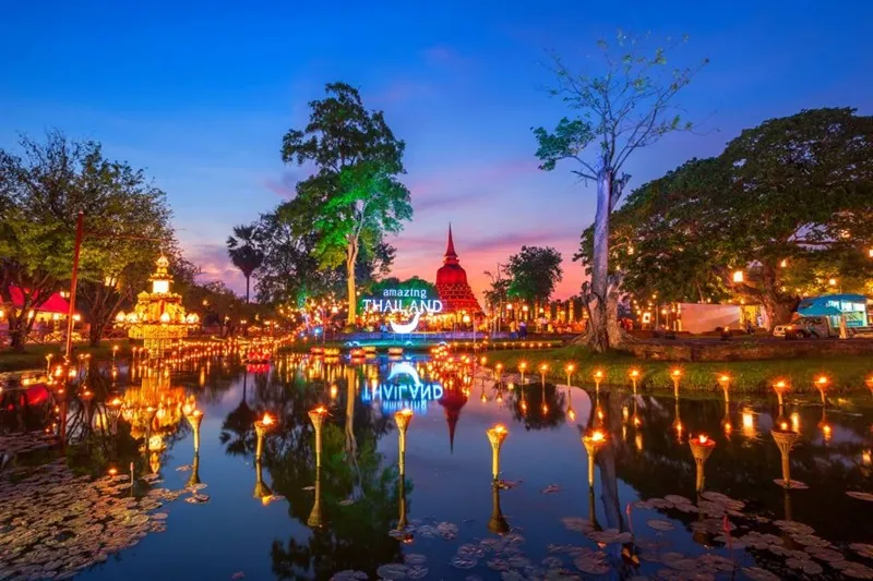 Cố đô Sukhothai nơi đón bình minh của hạnh phúc tại Thái Lan