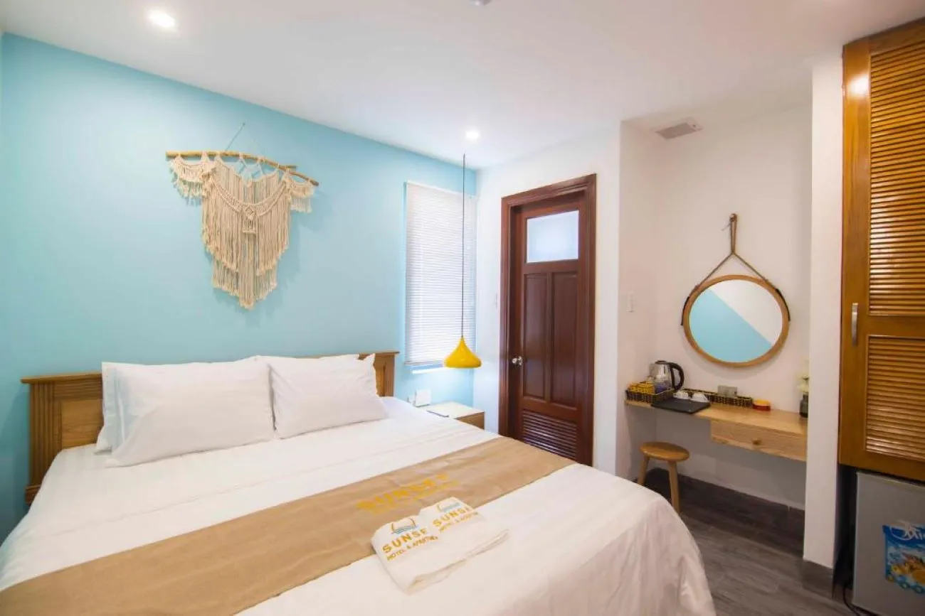 Có một Sunset Hotel & Apartment duyên dáng bên bờ biển xanh