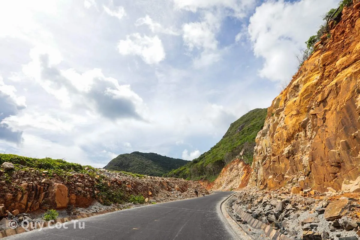 Côn Đảo và những cung đường bình yên đẹp đến lạ thường chạy thẳng vào tim Quỷ Cốc Tử