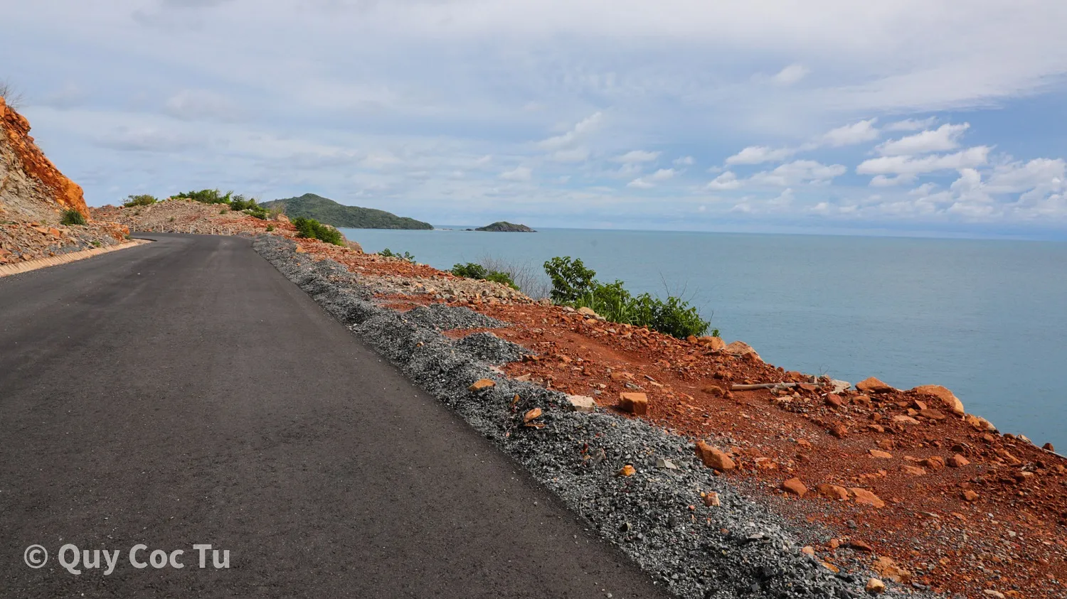 Côn Đảo và những cung đường bình yên đẹp đến lạ thường chạy thẳng vào tim Quỷ Cốc Tử