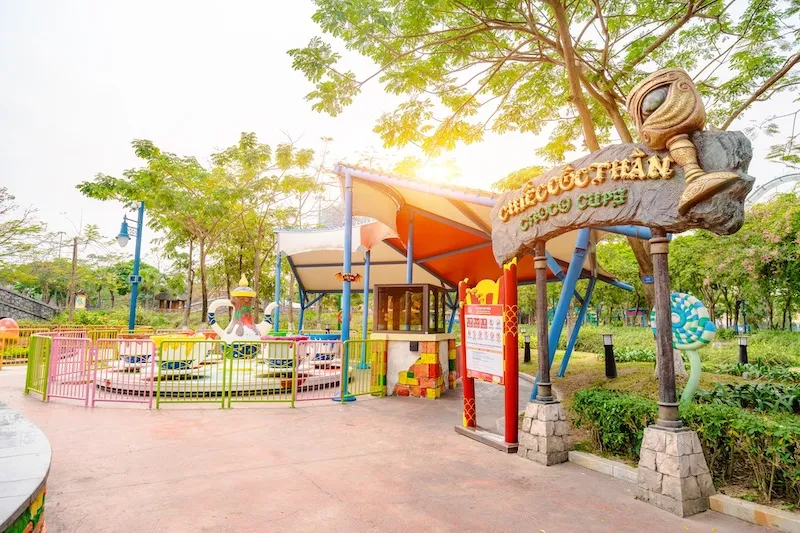 Công viên rồng Quảng Ninh ở đâu, trò chơi, giá vé Dragon Park Sun World Hạ Long