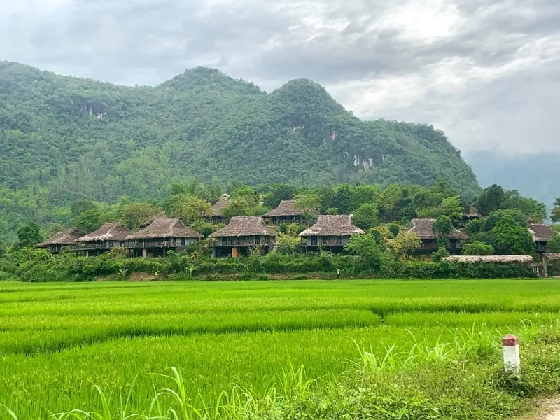 Cột cờ Mai Châu, địa chỉ sống ảo không góc chết ở Hòa Bình