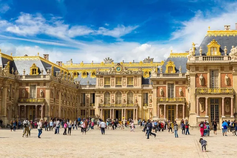 Cung điện Versailles, biểu tượng kiến trúc Pháp thời phong kiến