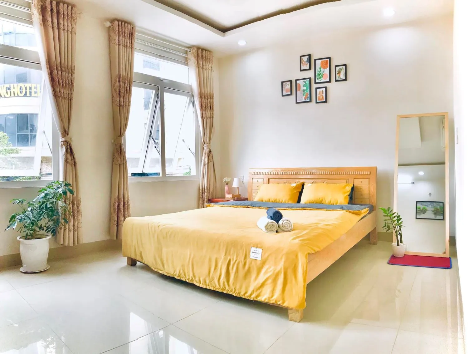 Cùng Shiny Homestay Da Nang chìm đắm vào không gian thoáng đãng, ngọt ngào