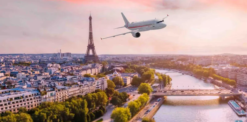 Đắm say trước thủ đô Paris lãng mạn, thơ mộng tại Pháp