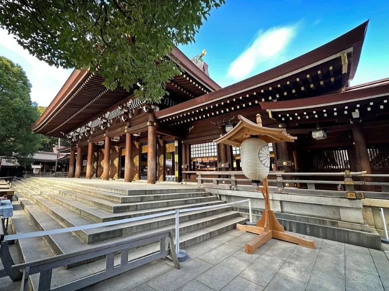 Dạo bước quanh ngôi đền Meiji Jingu đầy linh thiêng của Nhật Bản