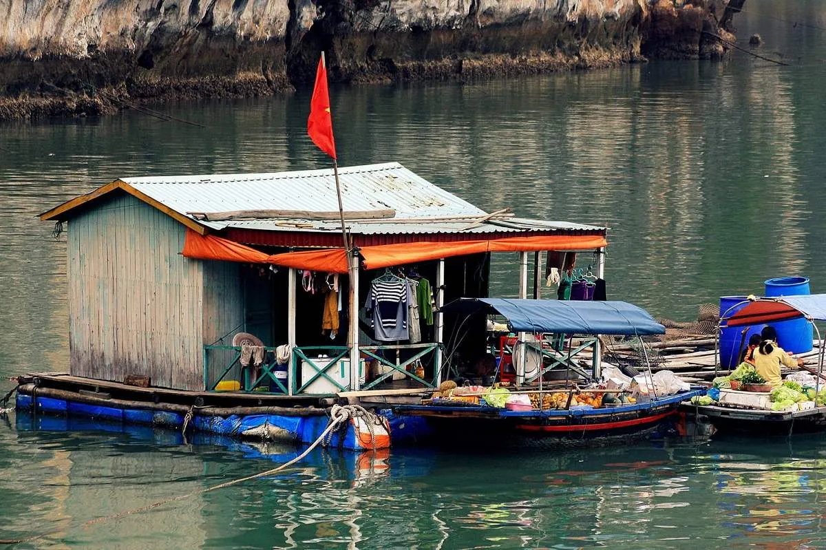 Đặt chân đến làng chài Ba Hang – Nhỏ bé, yên bình và thơ mộng