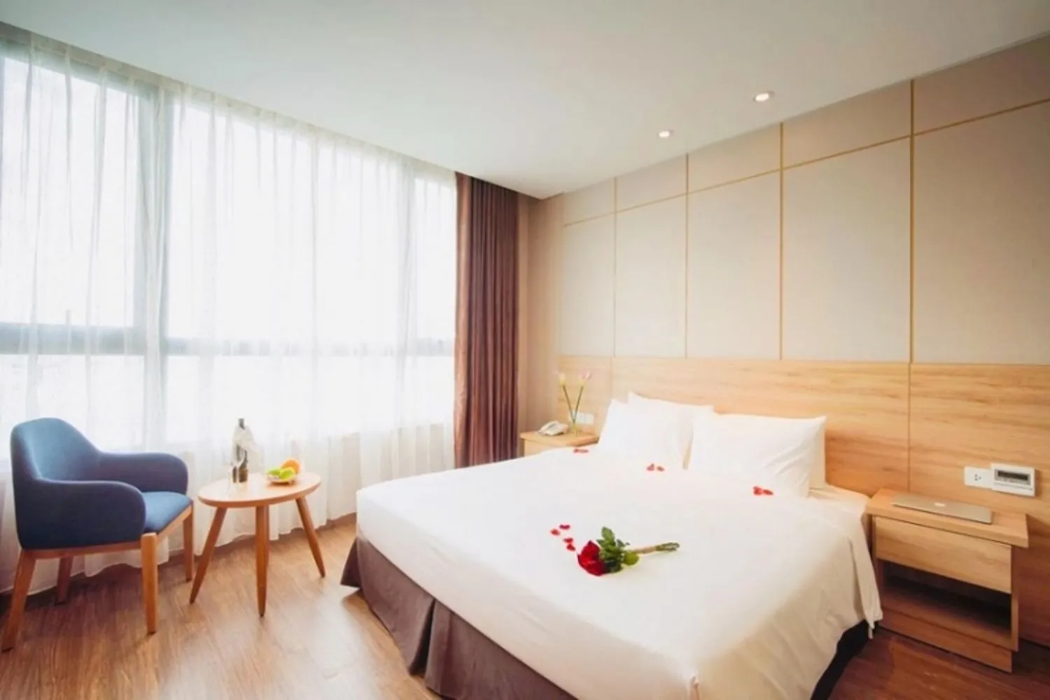 Đến GIC Luxury Hotel And Spa tận hưởng vẻ đẹp biển cả