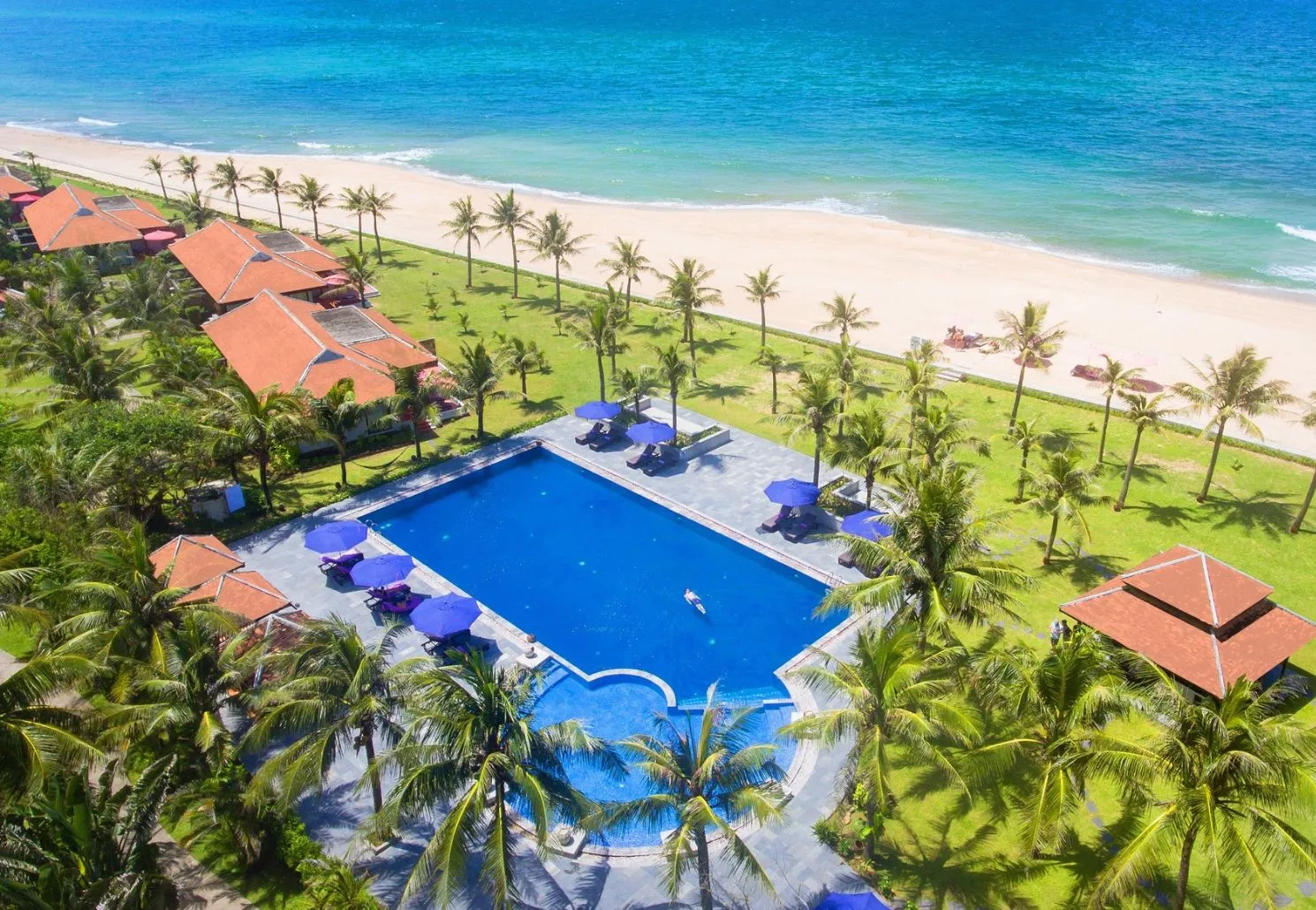 Đến Lapochine Beach resort khám phá thiên đường nghỉ dưỡng thơ mộng bên bờ biển