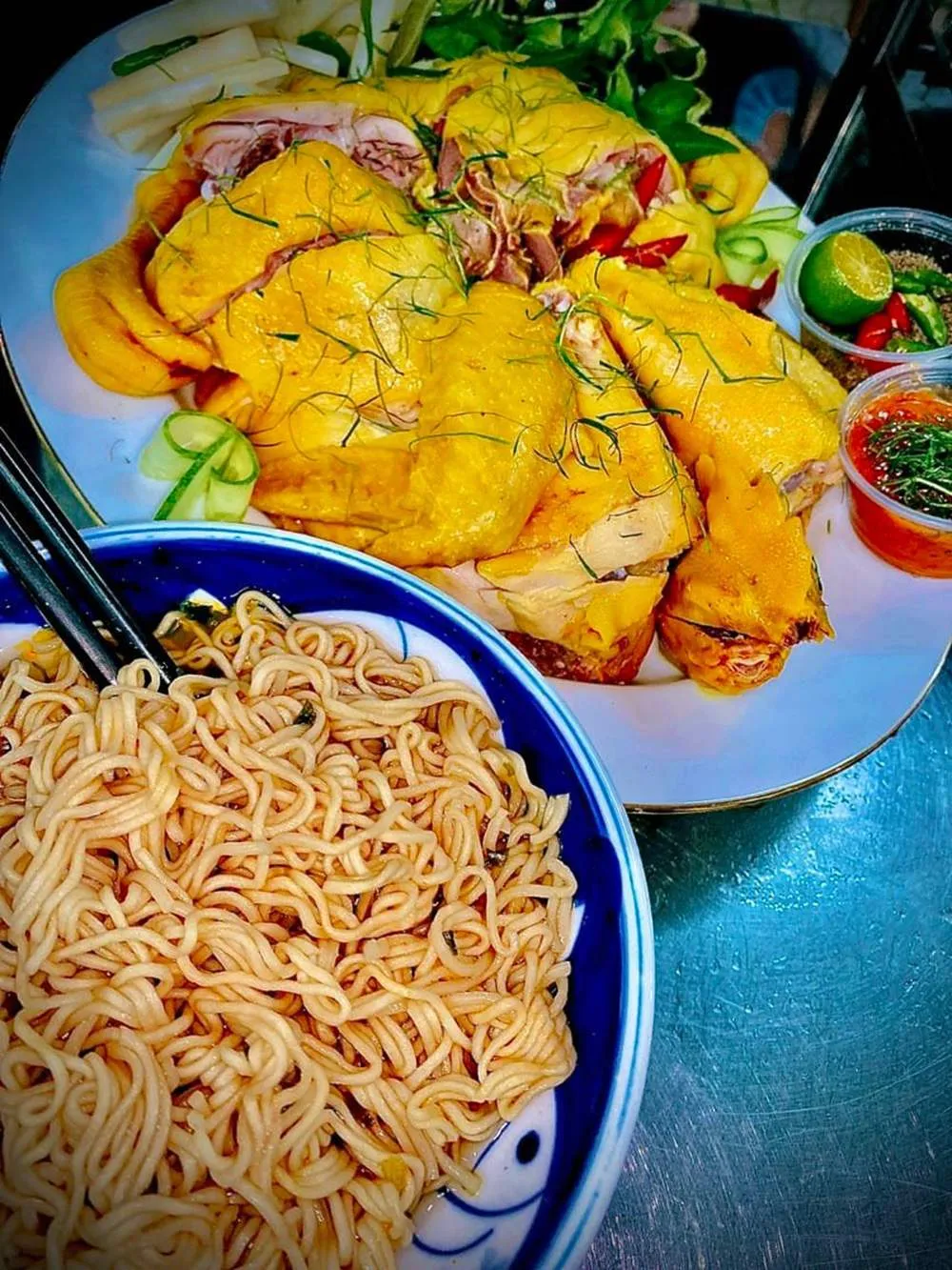 Đến với Kwai’s Bistro Con Dao để chill trong không gian ấm cúng và lung linh