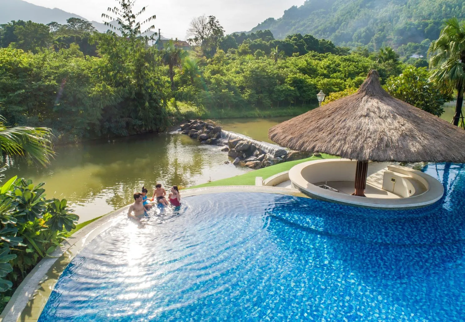 Đến Xanh Villas Resort tận hưởng ốc đảo nghỉ dưỡng hòa mình cùng thiên nhiên