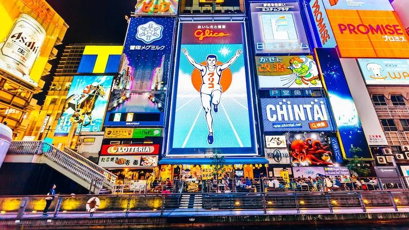 Dotonbori, thiên đường ẩm thực đường phố thu hút bao người