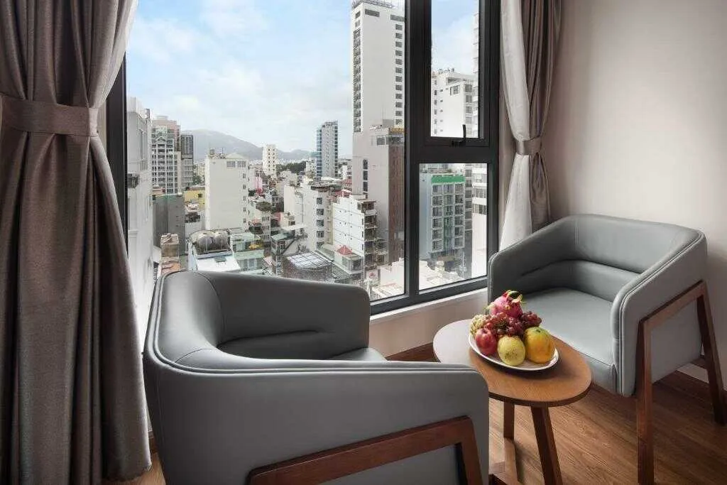 DTX Hotel Nha Trang – Nơi nghỉ dưỡng 4 sao sở hữu hồ bơi chân mây hướng thẳng vịnh Nha Trang