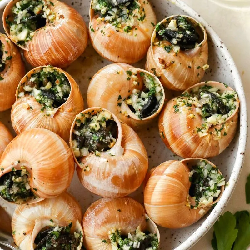 Escargot, món ốc sên tinh hoa của ẩm thực Pháp cổ điển