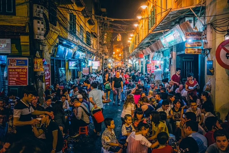 Food tour Hà Nội với danh sách 15 món ngon chuẩn vị Thủ đô