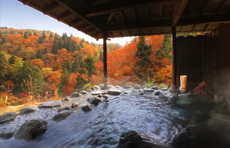 Ginzan Onsen thị trấn suối nước nóng cổ tích mùa đông Nhật Bản